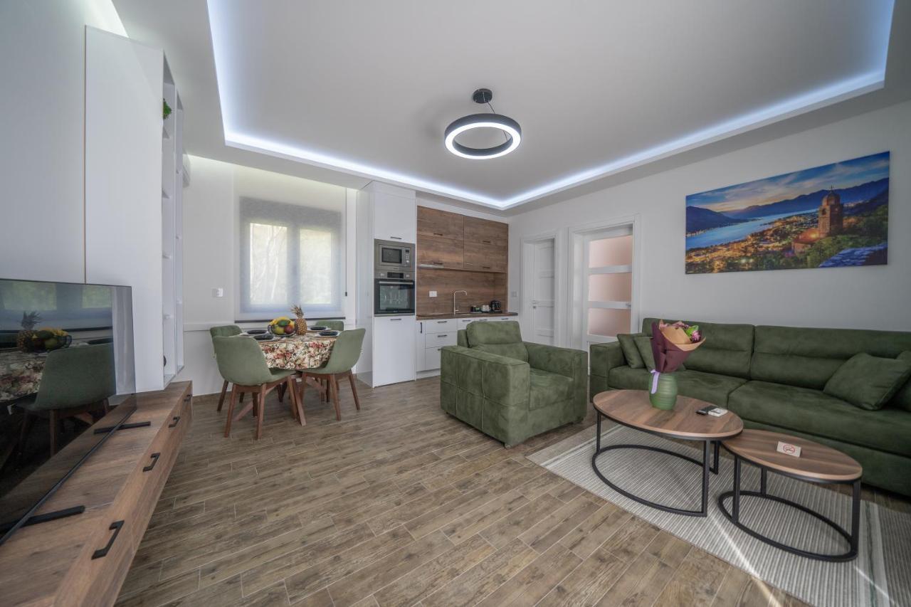Marea Deluxe Apartments Kotor Exterior photo