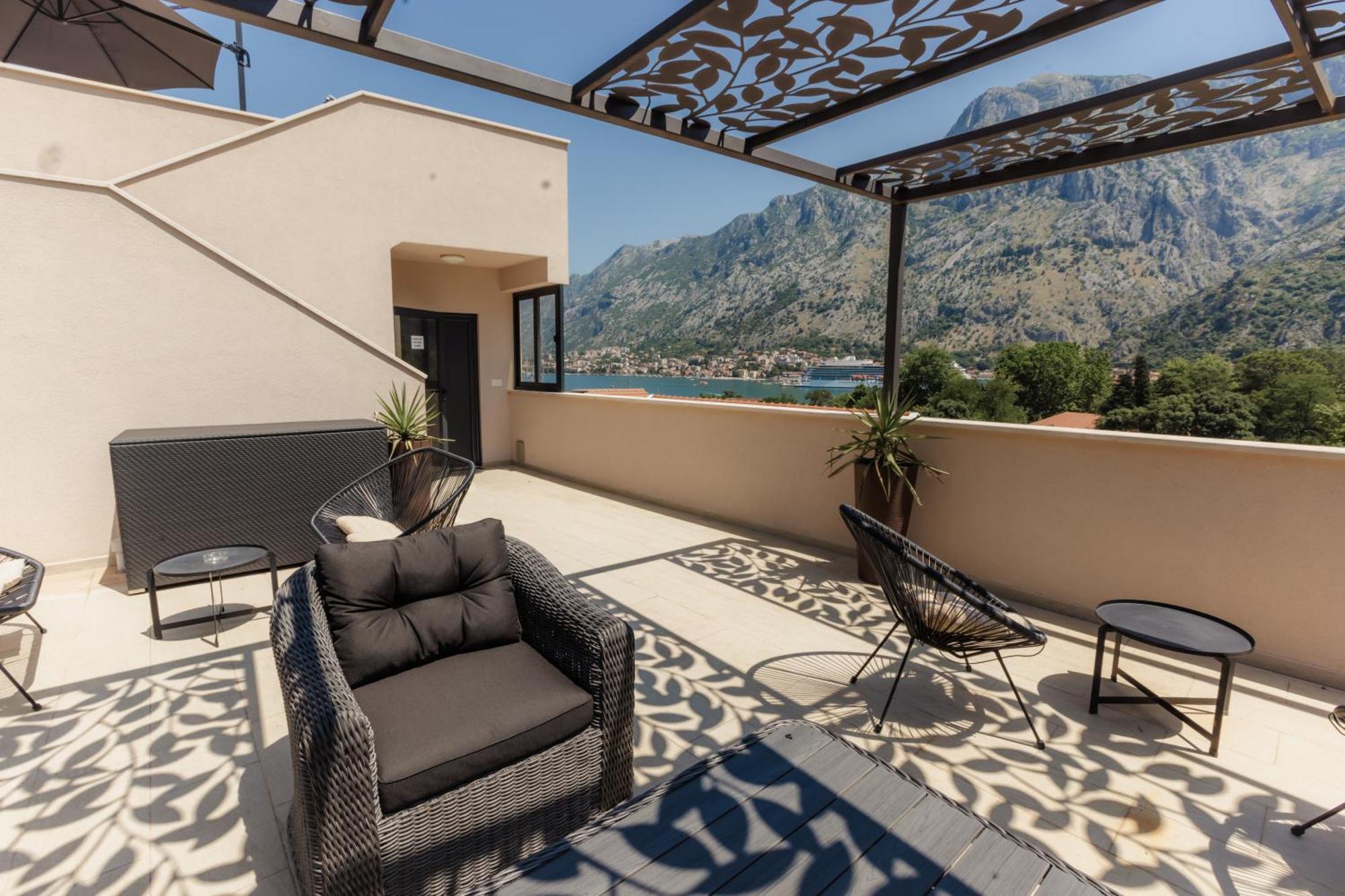 Marea Deluxe Apartments Kotor Exterior photo